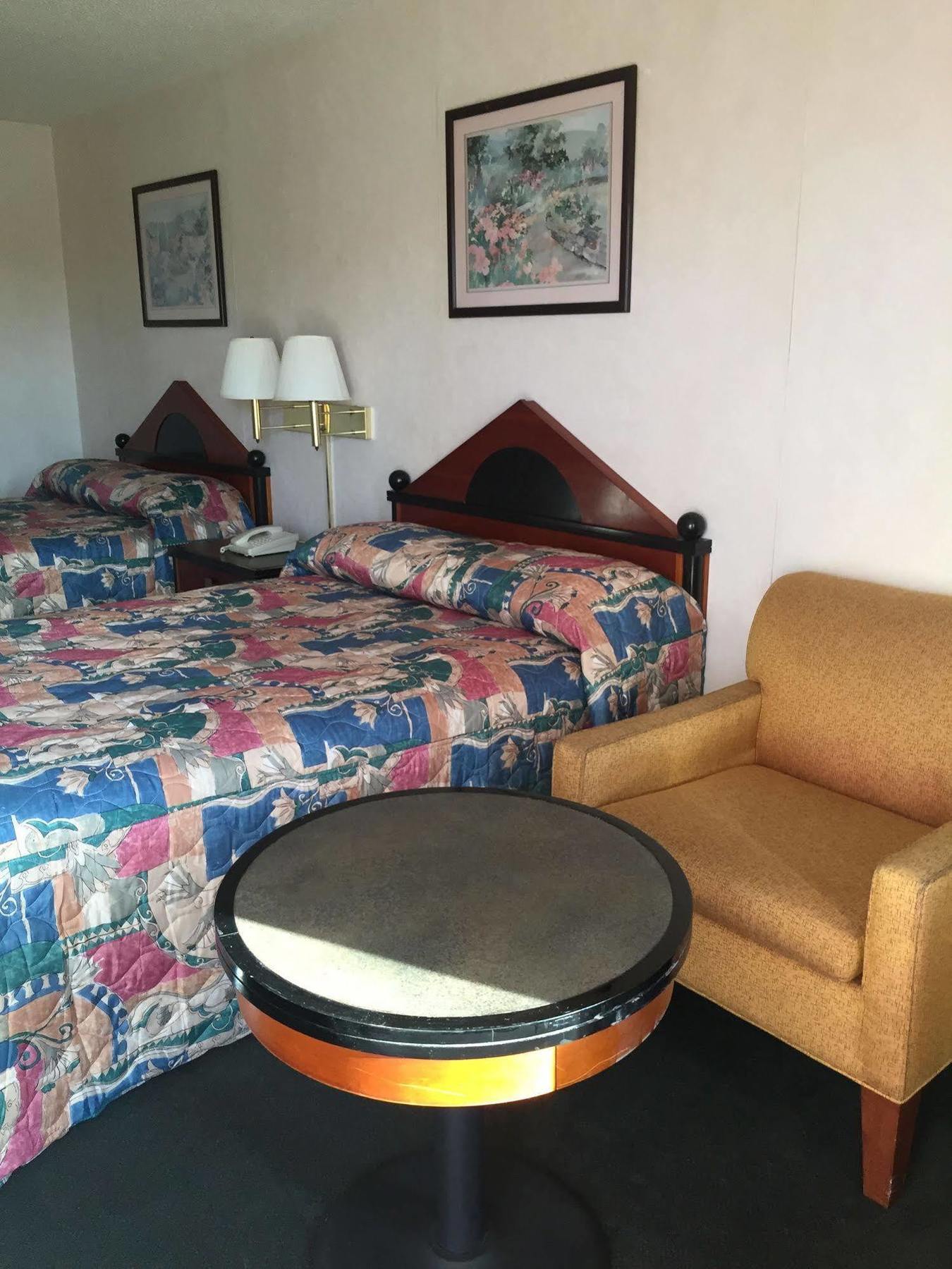 Shelaine Inn Jeffersonville Экстерьер фото